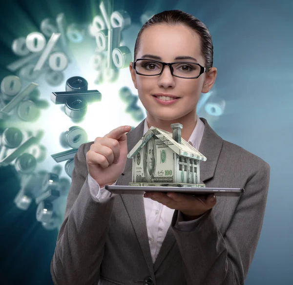 Kobieta interesu w kredyt hipoteczny biznes koncepcja — Zdjęcie stockowe