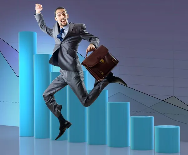 Бизнесмен прыгает в бизнес-концепцию — стоковое фото