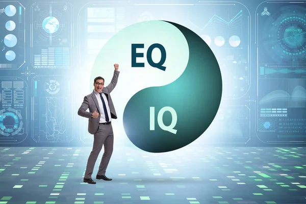 İş adamlarıyla EQ ve IQ beceri kavramları — Stok fotoğraf