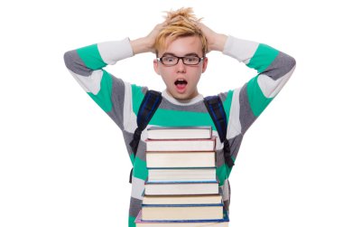 Bir yığın kitabı olan komik öğrenci.