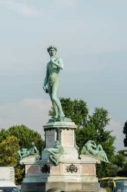 Floransa 'daki Michelangelo Meydanı' nda David heykeli