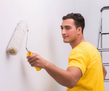 Adam boyama evde DIY kavramı