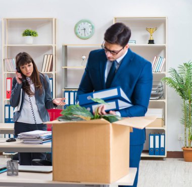 İşinden kovulan kişi.