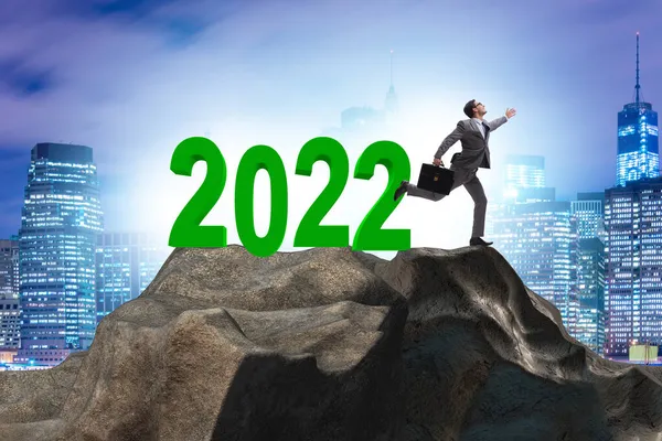 Concept van het nieuwe jaar 2022 met zakenmensen — Stockfoto
