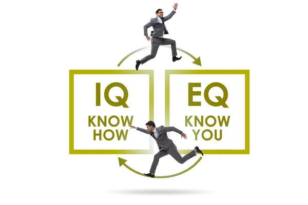 EQ e IQ concetti di abilità con uomo d'affari — Foto Stock