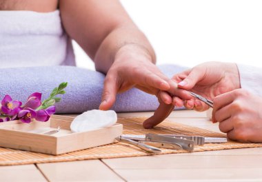 Erkekler için el manikürü konsepti