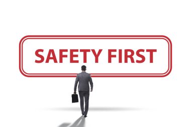 İş adamlarında güvenlik önce gelir.