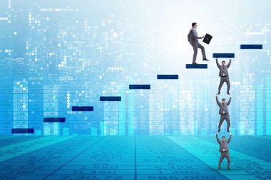 İş adamlarının birbirine yardım ettiği takım çalışması konsepti