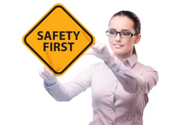 İş kadınlarında güvenlik önce gelir.