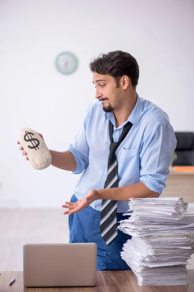 Young male employee in remuneration concept — Stock Photo, Image