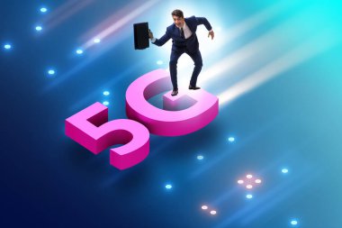 5G teknoloji telekomünikasyon konsepti - izometrik projeksiyon