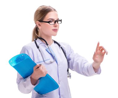 Genç kadın doktor beyaz arka planda izole edilmiş.