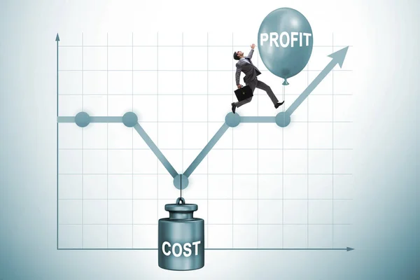 Gráfico con beneficio y costo y hombre de negocios — Foto de Stock