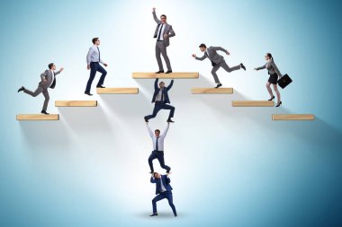 İş adamlarının birbirine yardım ettiği takım çalışması konsepti