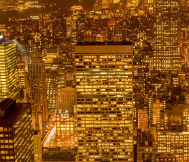 Günbatımında New York Manhattan 'ın gece manzarası