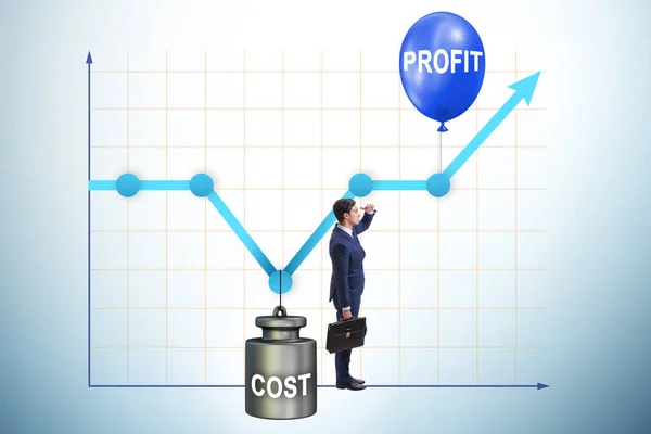 Gráfico con beneficio y costo y hombre de negocios — Foto de Stock