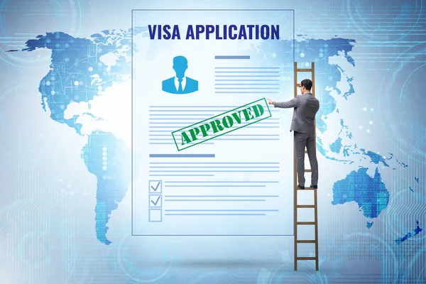 Visa application concept with businessman — Stock Photo, Image