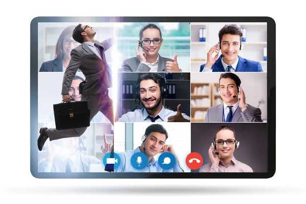 Videokonferenskoncept med personer som ringer online — Stockfoto