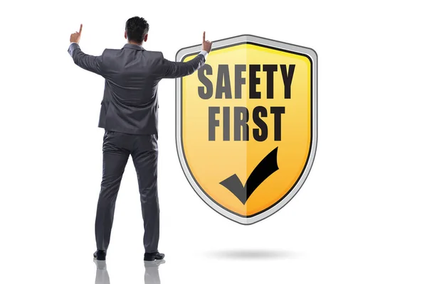 Bezpieczeństwo Pierwsza Koncepcja Biznesmenem — Zdjęcie stockowe
