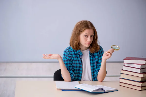 Young Girl Student Preparing Exams Classroom — Stock Photo, Image