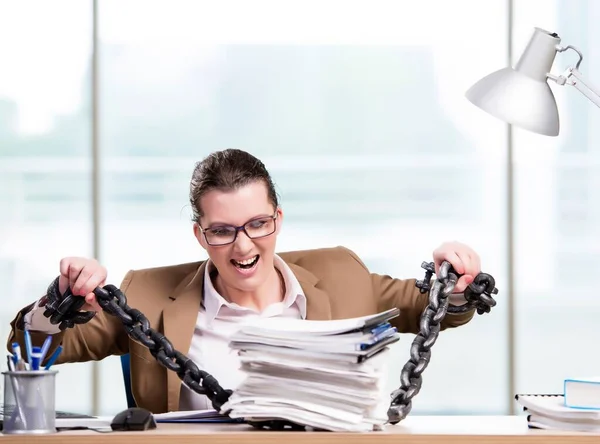 Woman Chained Her Working Desk — ストック写真