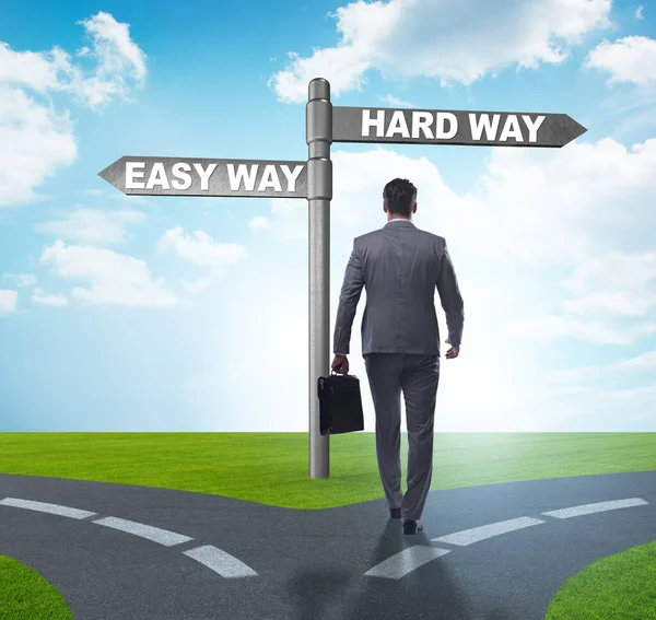 Businessman Choosing Hard Easy Way — Φωτογραφία Αρχείου