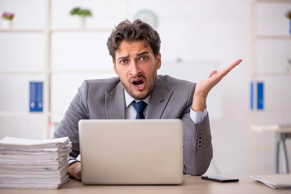 Young Businessman Employee Working Office — Stock Photo, Image