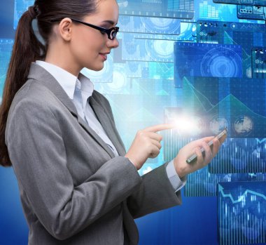 Cep telefonuyla uzaktan erişim kavramı