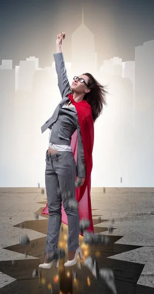 Супергеройська Бізнес Леді Втікає Складної Ситуації — стокове фото