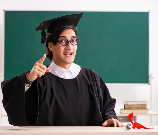 Estudante Pós Graduação Frente Quadro Verde — Fotografia de Stock