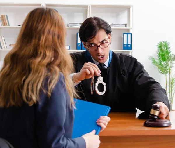 Young Woman Visiting Male Lawyer — Stock Photo, Image