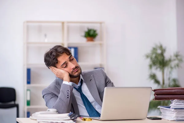 Young Businessman Employee Oversleeping Concept — Stock Photo, Image