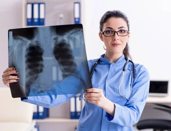 Young Female Doctor Radiologist Working Clinic — 스톡 사진