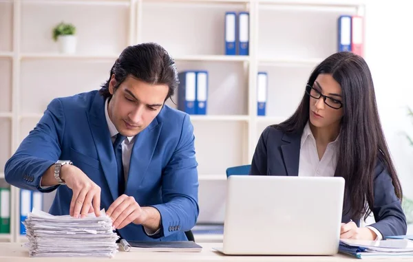 Two Employees Working Office — Stock Photo, Image