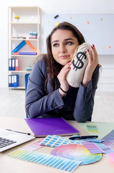 Young Female Designer Working Office — Stock Photo, Image