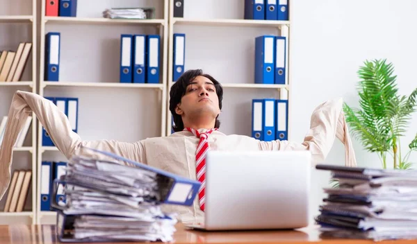 Der Verrückte Junge Mann Zwangsjacke Büro — Stockfoto