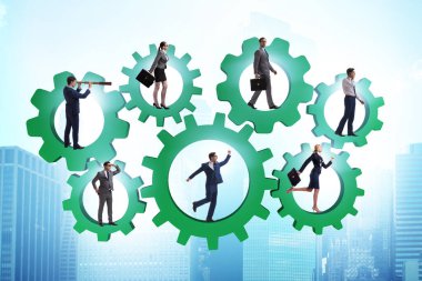 Takım çalışması konseptinde iş adamları