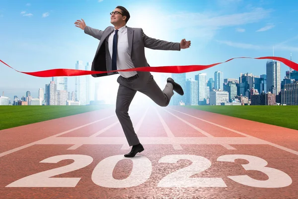 Επιχειρηματίας Τρέχει Στο Νέο Έτος 2023 — Φωτογραφία Αρχείου