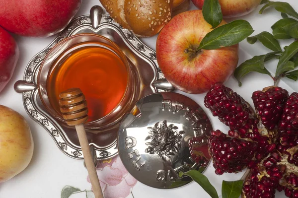Med, granátové jablko s apple pro rosh hashana — Stock fotografie