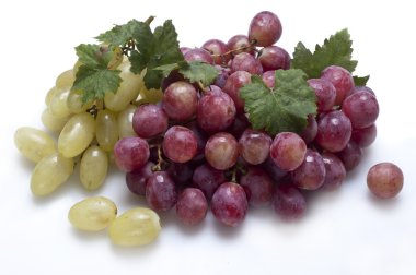 Kırmızı ve yeşil yaprakları ile üzüm