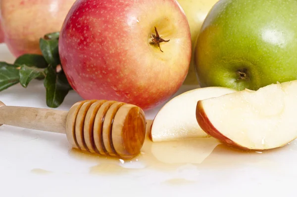 Honig mit Apfel für Rosch Haschana — Stockfoto