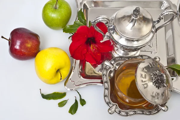Honing met appels voor rosh hashana — Stockfoto