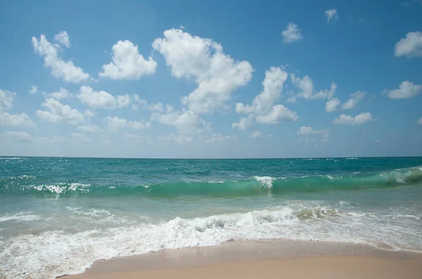 观摩帕尔马姆的海岸和美丽的绿松石海 以色列 — 图库照片
