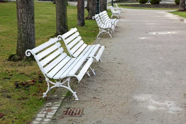 White benches — Stock Photo, Image