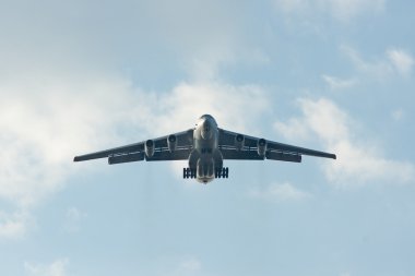 Il-76