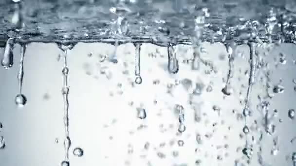 Wasserspritzer mit Luftblasen