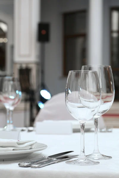 Mesa de banquete em um restaurante — Fotografia de Stock