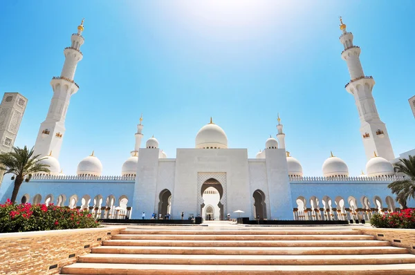 Sheikh zayed Τζαμί ή το μεγάλο Τζαμί στο Αμπού Ντάμπι — Φωτογραφία Αρχείου