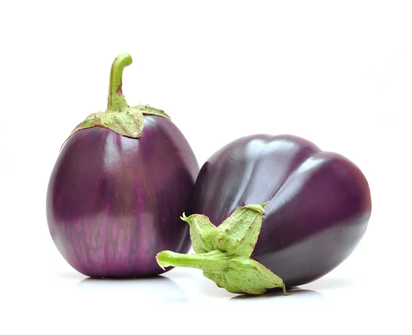 Aubergine isoliert auf weißem Hintergrund — Stockfoto