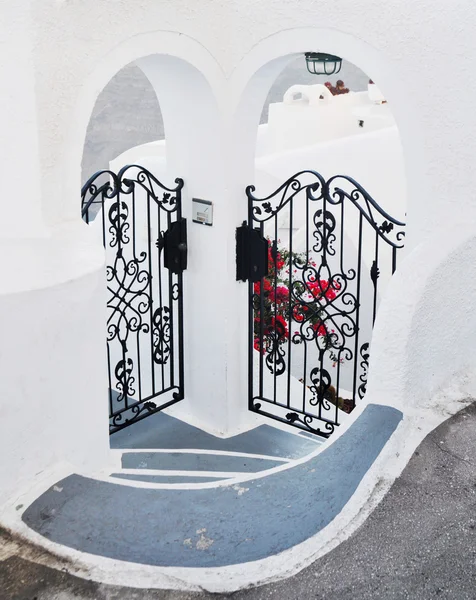 Forged doors on a private house, Santorini, Greece — Stock Photo, Image